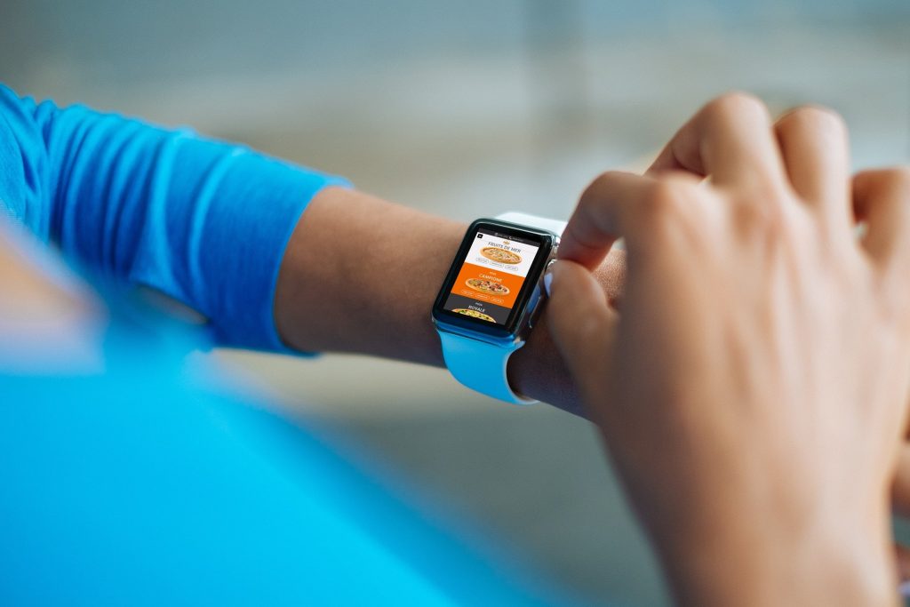 Développement 6 Honline 1omega smartmockups j95ppe1v 1 Honline